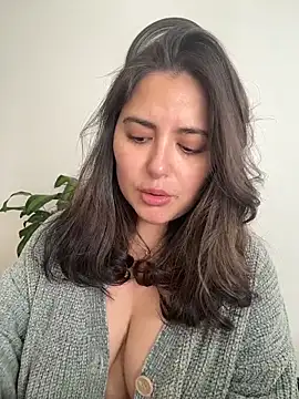 sukhakunis1 - Sukhakunis1's free webcam - UK Sex Cams