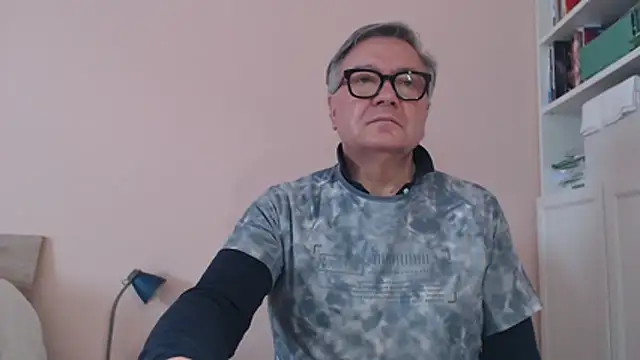 you6me - YOU6me's free webcam - UK Sex Cams