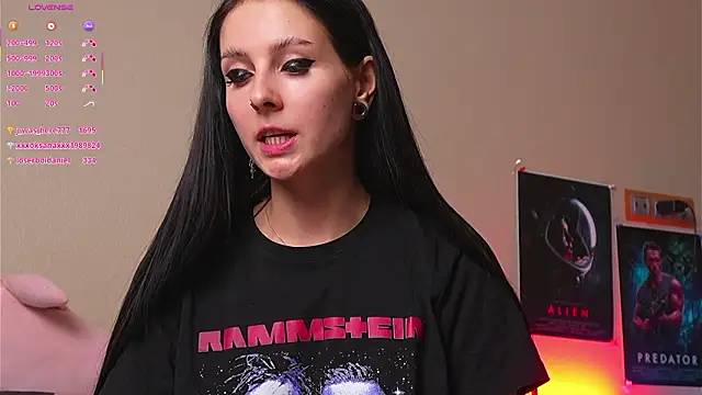 yaraaveiri - YaraAveiri's free webcam - UK Sex Cams