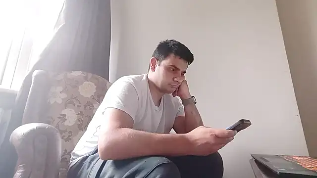 TurkishNudistMan webcam