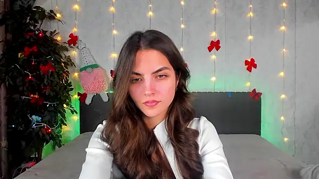 milana_crystal_ - Milana_Crystal_'s free webcam - UK Sex Cams