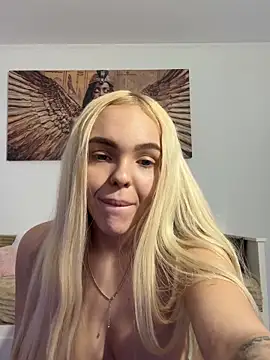 Daisy_Abby03 webcam