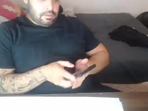 drlluis (Ask my age) - 🔥 PAU GROSSO E DURO NO PARTICULAR 🍆