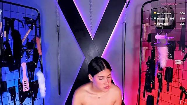 VictoryaLiah_BDSM webcam