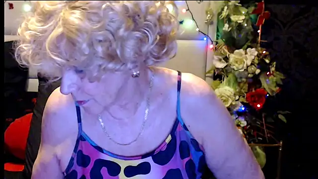 Webcam Model (HappyWomanOn)  is live.Free join now!