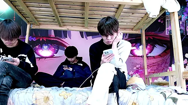 xiaohuangren01 webcam