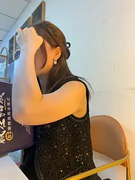 efangfang (F young) - 在店里脱内衣👙