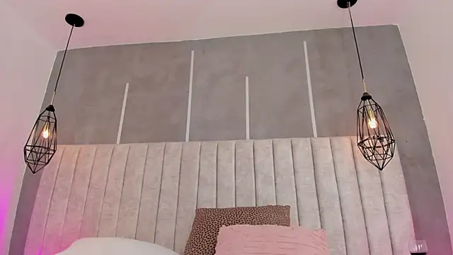 my_friends_mom - My_friends_mom's free webcam - UK Sex Cams