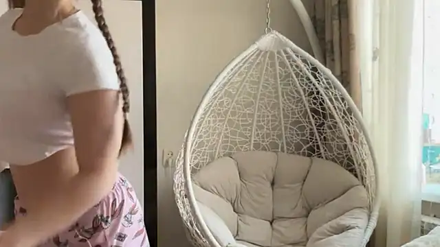 anjaemmlck - AnjaEmmlck's free webcam - UK Sex Cams