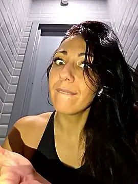 leticiawoods (F milf) - dilda fucks ass gym