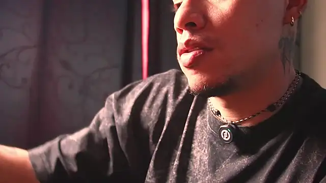 AlphaMasterXxx webcam