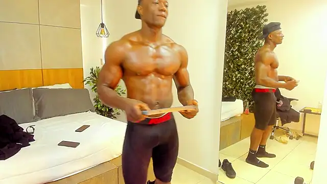 marcusblack_ (Ask my age) - BOUNCE PECTORAL