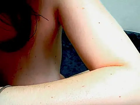 Kitty4_love_u webcam