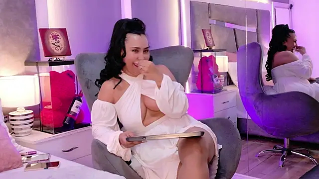 evangeline_taylorr - Evangeline_Taylorr's free webcam - UK Sex Cams