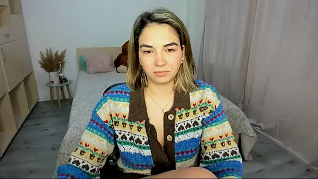 AlexaJuly webcam