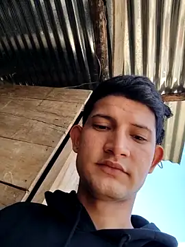 juan_hotcaliemte - Juan_Hotcaliemte's free webcam - UK Sex Cams