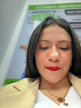 CHARLOTTE__05 webcam