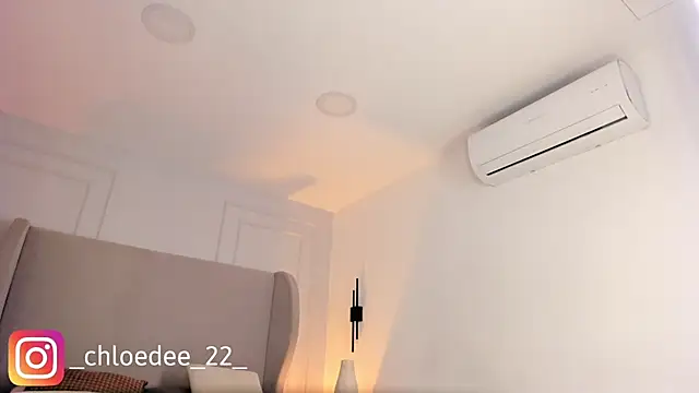 chloe_d webcam