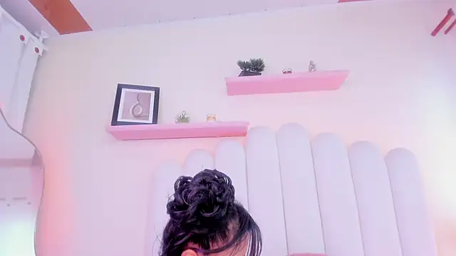 Cristal_horny69 webcam