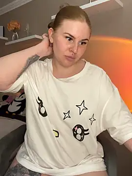 redfoxqueen - RedFoxQueen's free webcam - UK Sex Cams