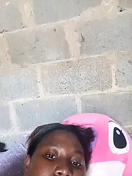 Webcam Model (bonita_)  is live.Free join now!