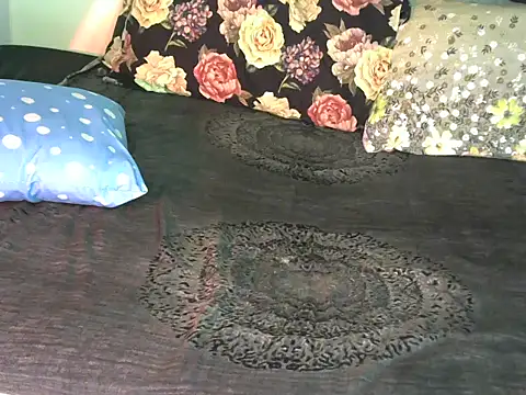 bella_cute01 - Bella_cute01's free webcam - UK Sex Cams