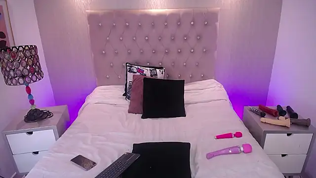 VeronicaBlake webcam