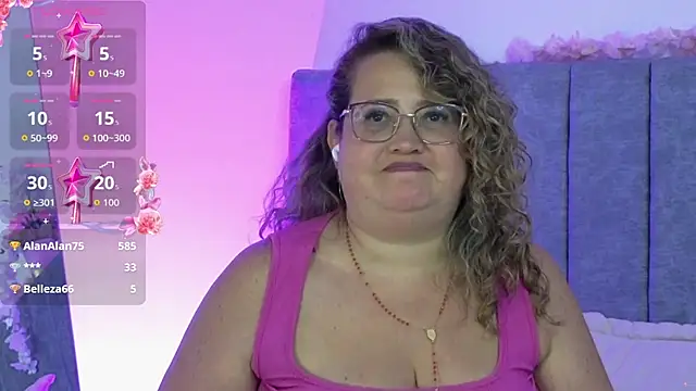 CurvyRosse_ webcam