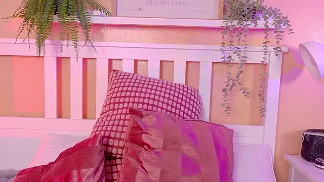 KendalMilleer webcam