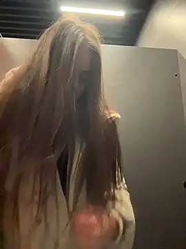 kristirich (F young) - Naked+masturbation💦