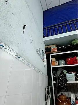 Famrita Live Webcam on Stripchat