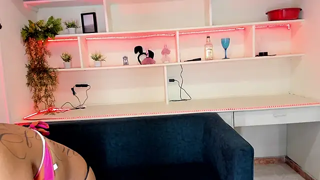 Samantha_Martiness webcam