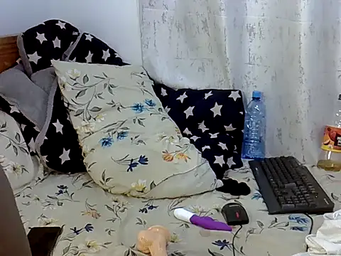 purplescarlet webcam