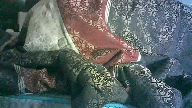 ON3YOULLN3VER_FIR3 webcam