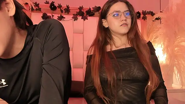 daphne_and_roger (Ask my age) - FUCK IN DOGGY STYLE + SPANK ASS