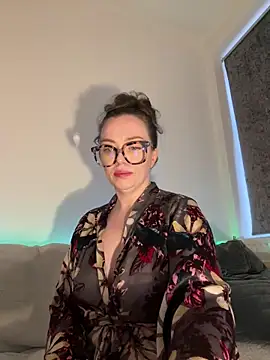 FemDom_RubyKnightXXO webcam