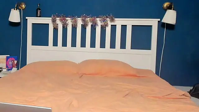 santythousand - Santythousand's free webcam - UK Sex Cams