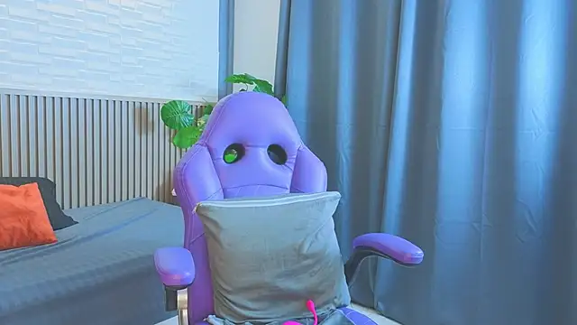 Milena_lawson webcam