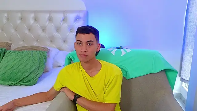 yulian_vasquez webcam