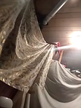 bulbasaurismettv (Ask my age) - Send tokens for reward of your choosing