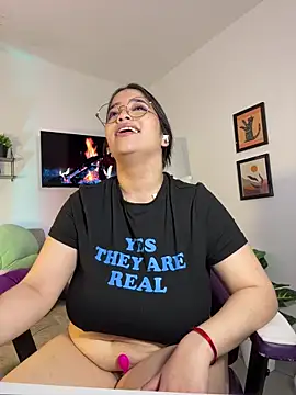 tati_reyess (F young) - riding on pov