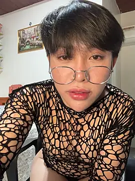 Keyka15 Live Webcam on Stripchat