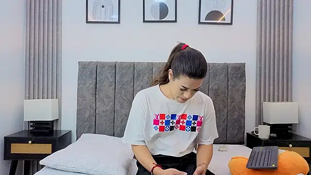 Luciana_Ortiz1 webcam