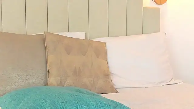 Michell_Wallker webcam