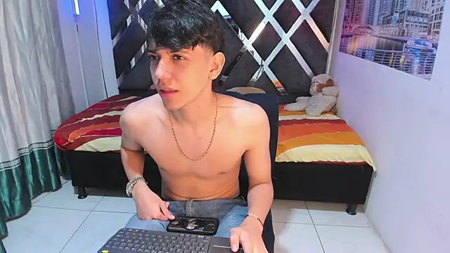 sebas_pretty7 webcam