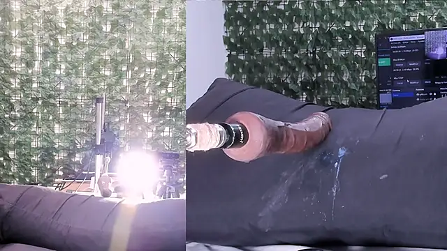 Criistal_Thompson webcam