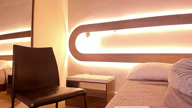 Sienna_brunette webcam