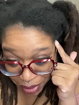 GoddessHoney55 webcam