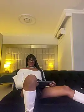 IsabellaDarrell_ts webcam