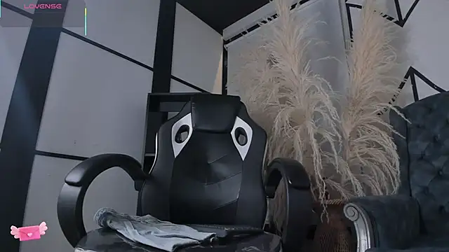 CatalinaMartinezz_ webcam